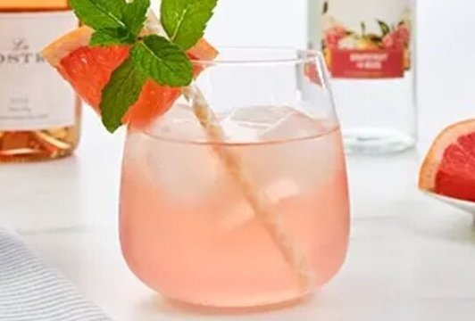 https://www.totalwine.com/site/binaries/t1625949240812/content/gallery/cocktail-recipe-images/recipe-detail-images/vodka-images/ruby-red-rose-532x360.jpg