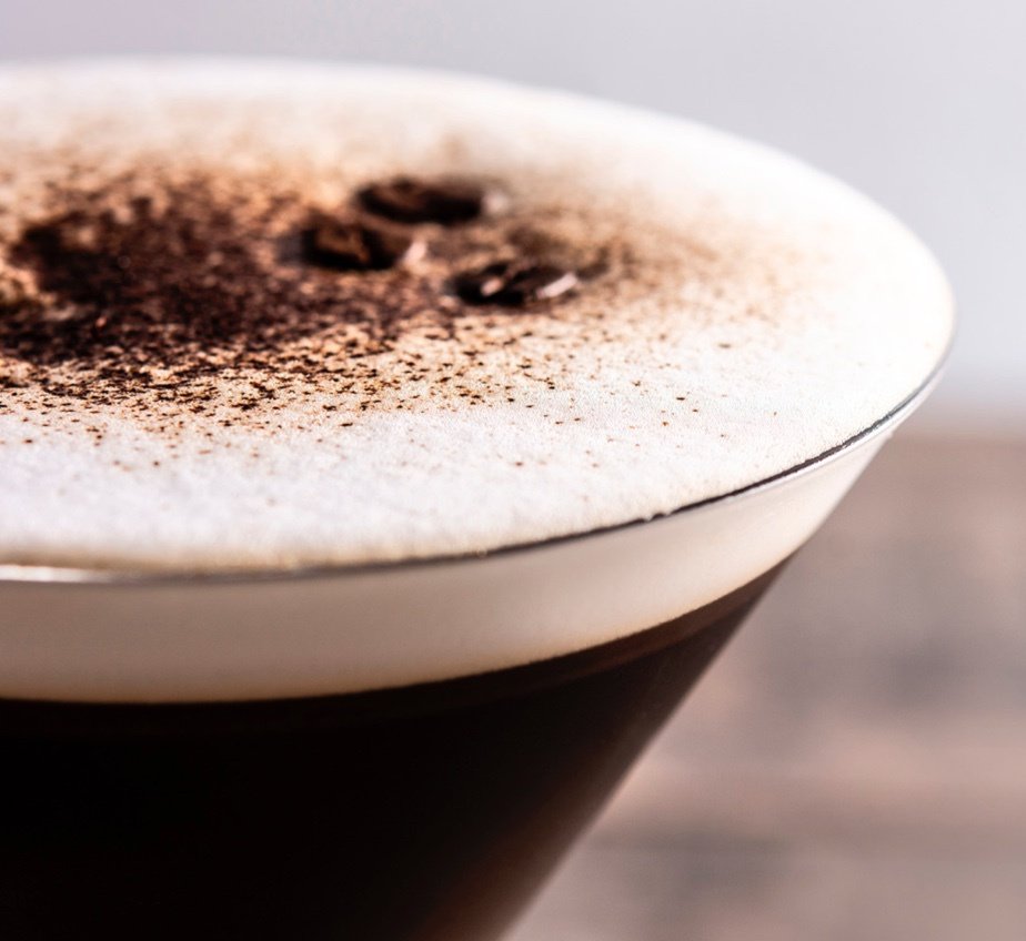 https://www.totalwine.com/site/binaries/t1698347307466/content/gallery/module-images/article-body/food-and-drink/content-module_espresso-martini_2x.jpg